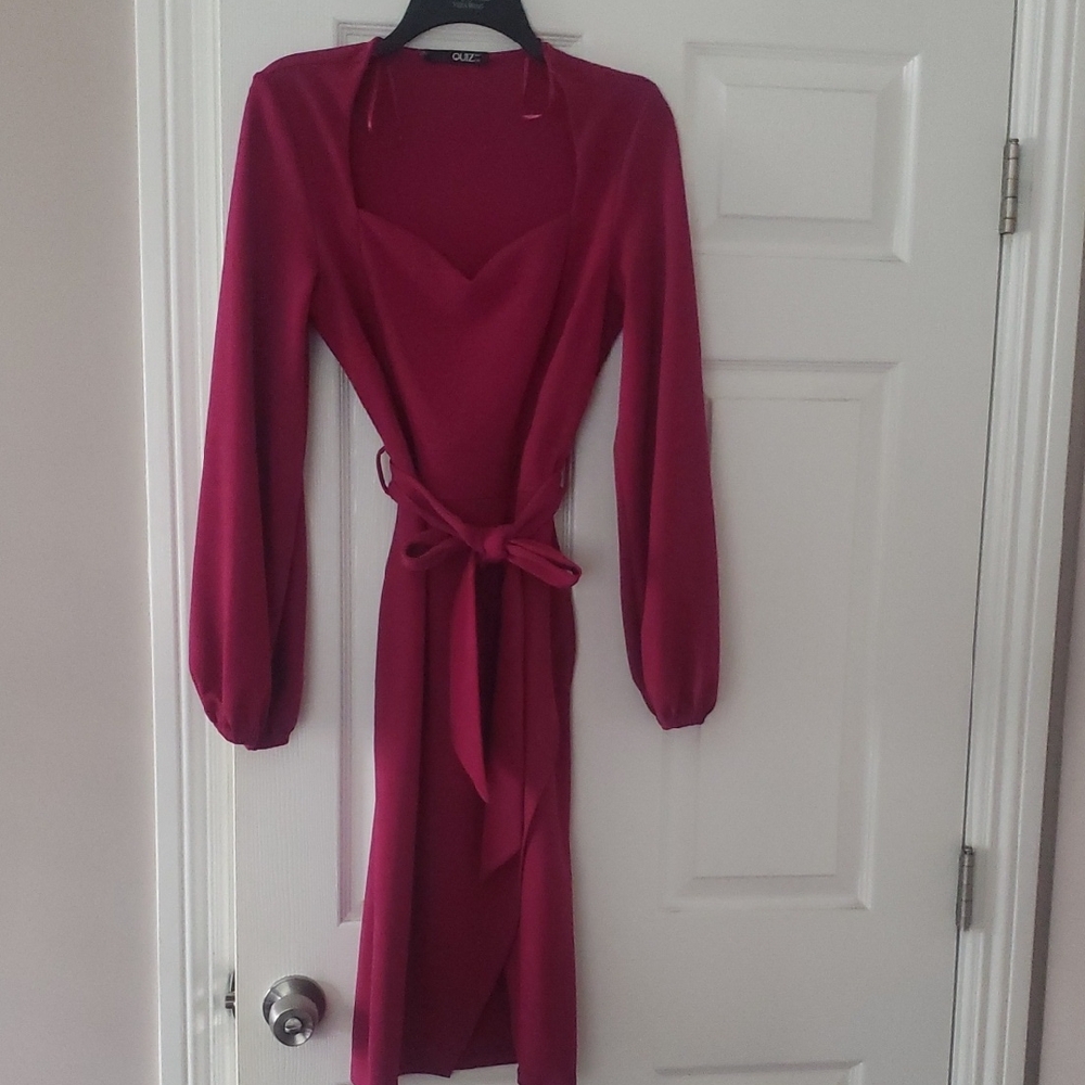 Quiz Long Sleeve Dress